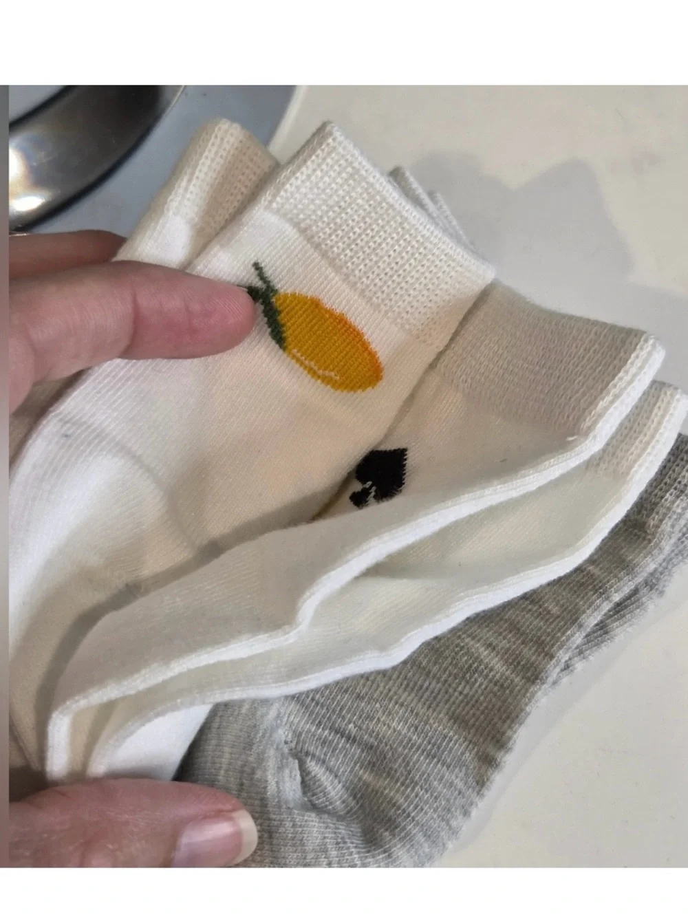 KATE SPADE Quarter Socks Pk Of 3 - Lemon Print, White and Grey